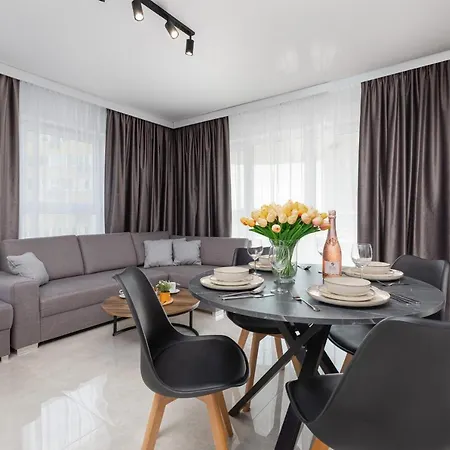 Sun Towers Lux Apartments By Renters Prestige Swinoujscie Exterior photo
