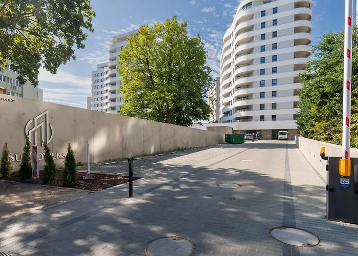 Sun Towers Lux Apartments By Renters Prestige