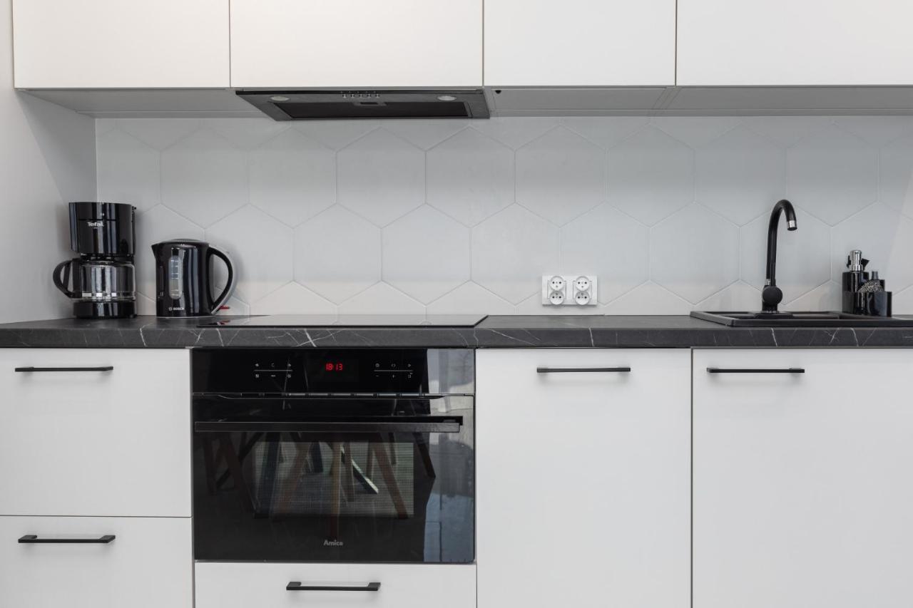 Sun Towers Lux By Renters Prestige