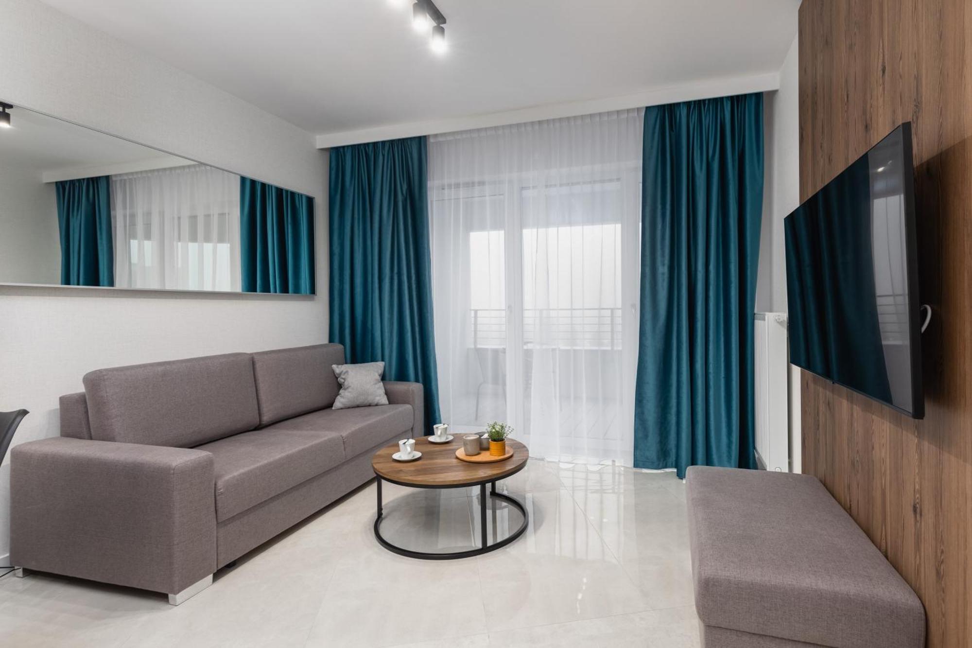 Sun Towers Lux By Renters Prestige *